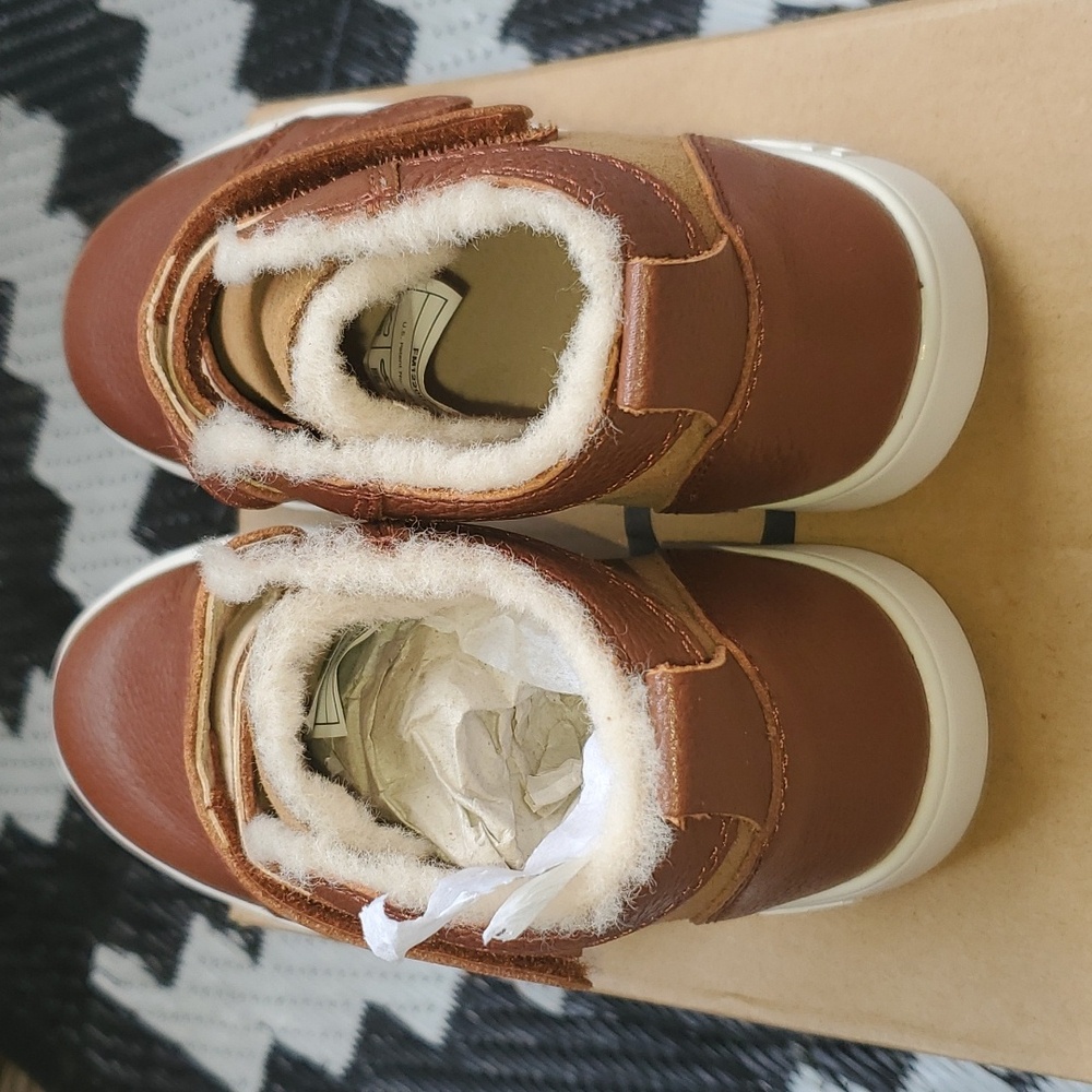 New Ugg Rennon Leather/Suede Unisex Fur Lined High Top Velcro Fashion Sneaker 11 - Picture 9 of 12